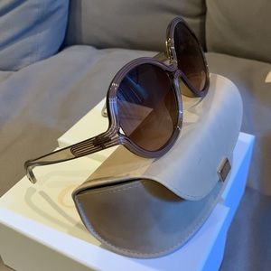 Chloe sunglasses 🕶 like new!
